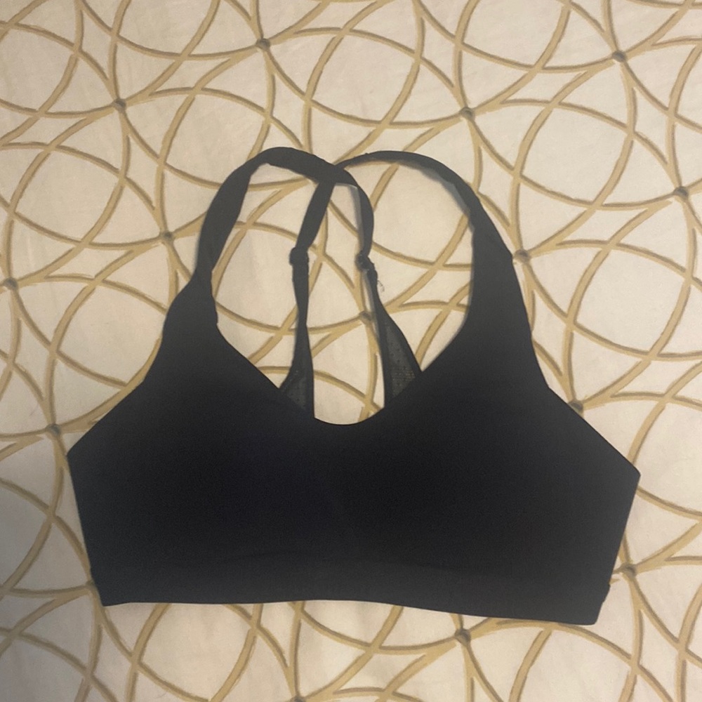 2/$20 Lululemon high impact padded running sports bra with clasp size 34B